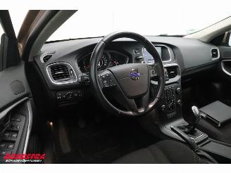 Volvo V-40 1.6 D2 Kinetic Navi Clima Cruise AHK picture 13