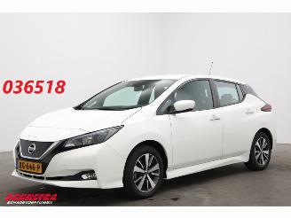 krockskadad bil auto Nissan Leaf Acenta 40 kWh Navi Clima Cruise Camera 50.260 km! 2019/1