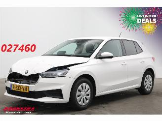 krockskadad bil auto Skoda Fabia 1.0 TSI Ambition Bluetooth Airco Cruise PDC 2022/11