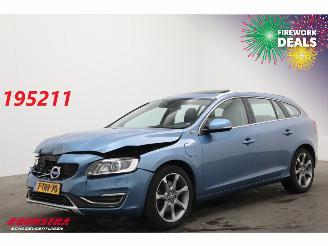 Auto incidentate Volvo V-60 2.4 D6 AWD PHEV Summum ACC Schuifdak Memory H/K Camera SHZ 2014/2