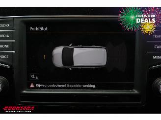 Volkswagen Touran 1.6 TDI VAN Navi Clima Cruise SHZ PDC AHK 143.757 km! picture 24