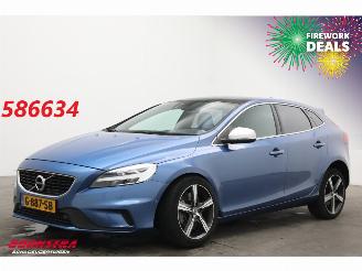 Auto incidentate Volvo V-40 1.5 T3 Aut. R-Design LED H/K Leder Navi Clima Cruise Camera SHZ PDC AHK 2019/11