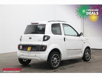 Microcar  M.GO Dynamic DCI Bluetooth Camera picture 3