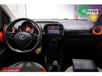 Toyota Aygo 1.0 VVT-i x-cite Airco Cruise Camera Bluetooth 93.010 km! picture 14