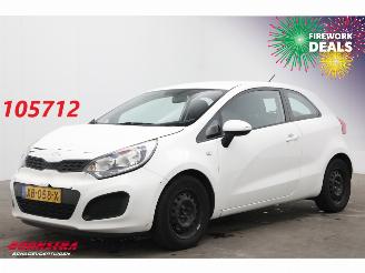 skadebil auto Kia Rio 1.2 CVVT 3-DRS 127.105 km! 2012/6