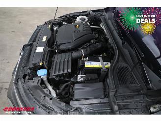 Volkswagen Golf 1.5 eTSI DSG R-Line LED ACC Virtual Navi Camera LRHZ picture 10