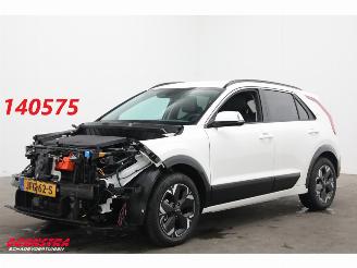 krockskadad bil auto Kia Niro Light Advanced 64.8 kWh **NIEUW/NEU** LED ACC Navi Clima Camera SHZ LRHZ 2025/9