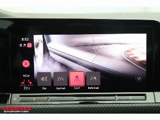 Volkswagen Golf 1.5 eTSI DSG R-Line Virtual ACC Navi Camera LRHZ picture 28