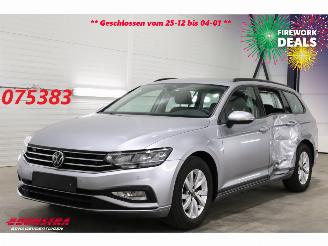 uszkodzony samochody osobowe Volkswagen Passat Variant 2.0 TDI DSG Business Navi Clima Cruise Camera SHZ AHK 40.799 km! 2023/8