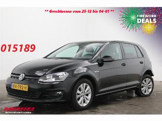 skadebil auto Volkswagen Golf 1.0 TSI Comfortline Navi Clima Cruise Camera PDC AHK 74.205 km! 2017/1