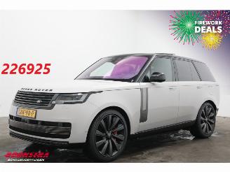 skadebil auto Land Rover Range Rover P550e SV PHEV Pano 4X Memory/Massage/Ventilatie Meridian 360° 14.294 km! 2024/6