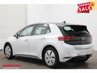 Volkswagen ID.3 Pure Oranje Edition 52 kWh LED ACC Apple/Android LRHZ SHZ picture 4