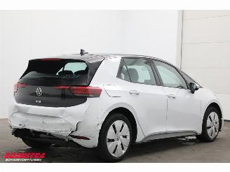 Volkswagen ID.3 Pure Oranje Edition 52 kWh LED ACC Apple/Android LRHZ SHZ picture 3
