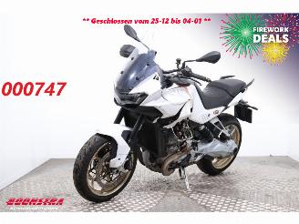 danneggiata motocicli Moto Guzzi  V100 Mandello LED Cruise BY 2023 2023/7