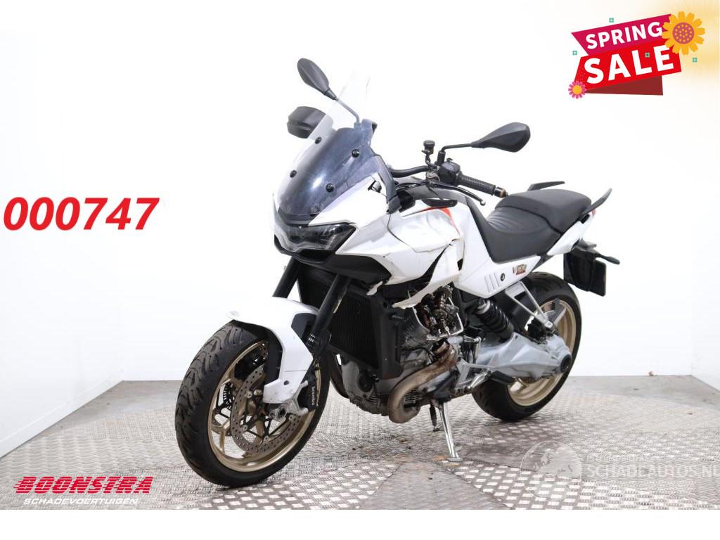 Moto Guzzi  V100 Mandello LED Cruise BY 2023