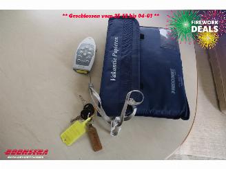 Kabe  Ametist 560 GLE Solar Mover Single Beds picture 24