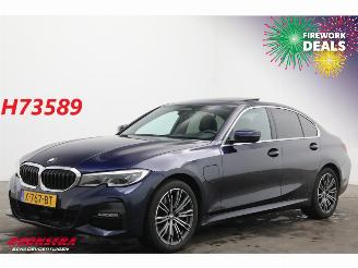 skadebil auto BMW 3-serie 330e High Executive Schuifdak Leder HUD H/K ACC LED SHZ 2019/9