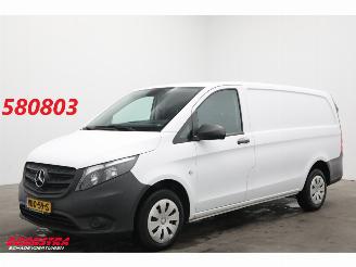 krockskadad bil bedrijf Mercedes Vito 111 CDI Lang Navi Airco Cruise Camera PDC AHK 2019/11
