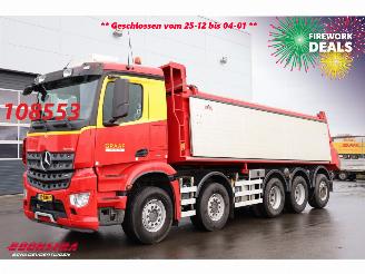 skadebil vrachtwagen Mercedes Arocs 4744 10X4 Hyva BY 2017 390.026 km! 2017/5