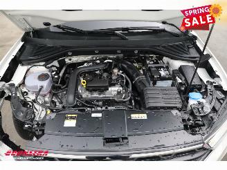 Volkswagen T-Roc 1.0 TSI Goal LED ACC Virtual Clima Camera LRHZ 485 km!! picture 10