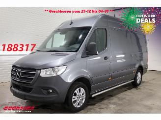 skadebil bedrijf Mercedes Sprinter 319 CDI V6 7G-Tronic 360° Leder Navi Airco Cruise PDC AHK 2019/12