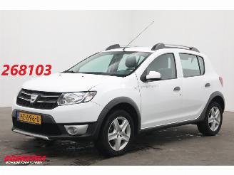Auto incidentate Dacia Sandero 0.9 TCe Bi-Fuel SL Stepway Navi Airco Cruise PDC AHK 127.312 km! 2016/1