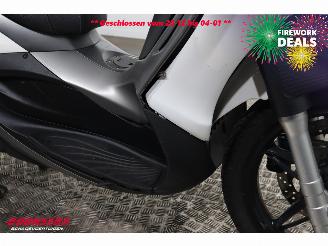 Piaggio Beverly 350 Beverly 350 Sport ABS LED picture 12