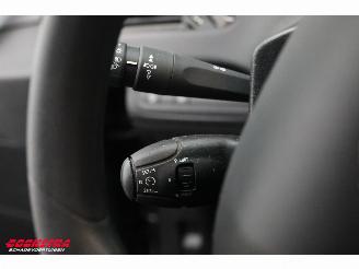 Peugeot 208 1.2 PureTech Active Navi Airco Cruise Camera PDC 82.185 km! picture 17
