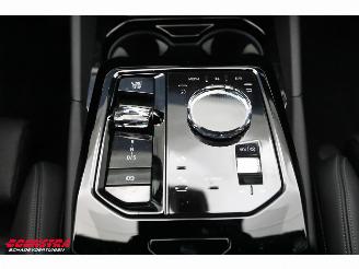 BMW 5-serie Touring 550e M-Sport xDrive Carbon HUD H/K ACC Memory 360° picture 39