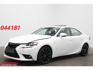 Avarii autoturisme Lexus IS 300h 25th Edition Orig. NL Schuifdak Leder Cruise Camera SHZ PDC 110.448 km! 2015/12