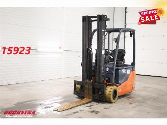 dommages machines Toyota  8FBE20T BY 2020 2020/2