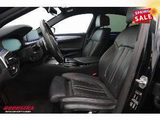 BMW 5-serie 520i M-Sport Pro HUD Memory Leder LED Camera SHZ 93.916 km! picture 17