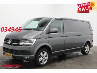 skadebil bedrijf Volkswagen Transporter 2.0 TDI 205 PK DSG L2-H1 LED ACC Airco PDC AHK 2016/10