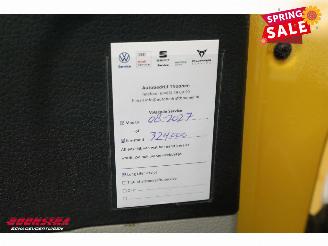 Volkswagen Transporter 2.0 TDI 150 PK L1-H1 2X Schuifdeur Airco Cruise AHK picture 18