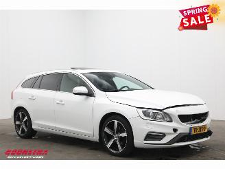 Volvo V-60 2.0 T4 Aut. R-Design Schuifdak Leder Navi Clima Cruise Camera SHZ PDC AHK picture 2