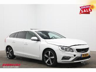 Volvo V-60 2.0 T4 Aut. R-Design Schuifdak Leder Navi Clima Cruise Camera SHZ PDC AHK picture 2