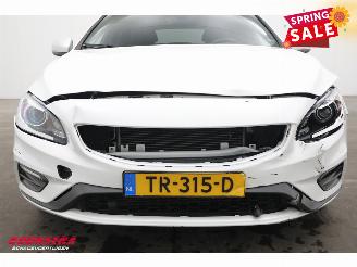 Volvo V-60 2.0 T4 Aut. R-Design Schuifdak Leder Navi Clima Cruise Camera SHZ PDC AHK picture 6