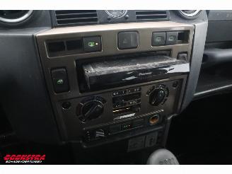 Landrover Defender 2.4 TD HT 110" E 4WD 6-Pers Leder Airco AHK picture 35