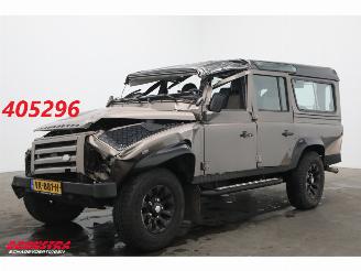 krockskadad bil bedrijf Landrover Defender 2.4 TD HT 110" E 4WD 6-Pers Leder Airco AHK 2011/8