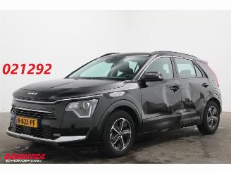 Schadeauto Kia Niro 1.6 GDi Hybrid LED ACC Apple/Android Camera PDC 2022/10
