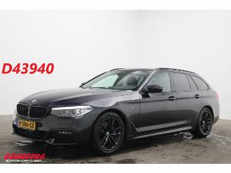 Voiture accidenté BMW 5-serie Touring 530i M-Sport LED ACC Leder SHZ PDC 2020/2