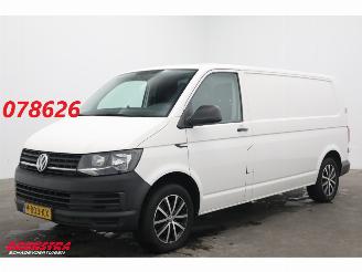 skadebil bedrijf Volkswagen Transporter 2.0 TDI L2-H1 Airco Cruise AHK 2018/2