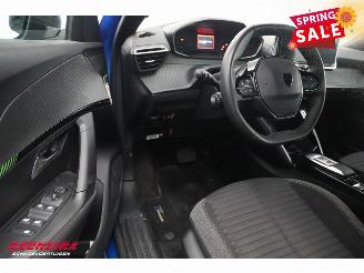 Peugeot e-2008 EV Facelift Active 54 kWh LED Navi Clima Cruise SHZ PDC 41.758 km! picture 18