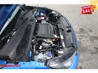 Peugeot e-2008 EV Facelift Active 54 kWh LED Navi Clima Cruise SHZ PDC 41.758 km! picture 8