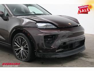 Porsche Macan 4 100 kWh Sport Chrono PDLS+ PASM Pano Bose 360° AHK 2.175 km! picture 6