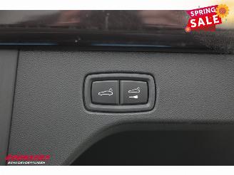 Porsche Macan 4 100 kWh Sport Chrono PDLS+ PASM Pano Bose 360° AHK 2.175 km! picture 36