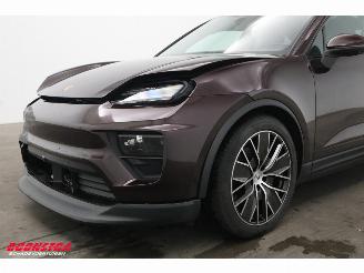 Porsche Macan 4 100 kWh Sport Chrono PDLS+ PASM Pano Bose 360° AHK 2.175 km! picture 11