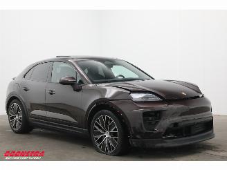 Porsche Macan 4 100 kWh Sport Chrono PDLS+ PASM Pano Bose 360° AHK 2.175 km! picture 2