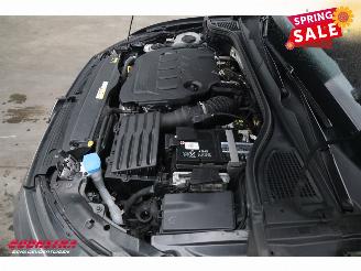 Volkswagen Golf Variant 2.0 TDI DSG Style Pano LED ACC ErgoComf. HUD Camera LRHZ picture 8