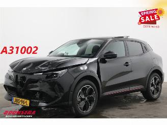 Schadeauto Alfa Romeo Junior Elettrica Speciale 54 kWh Pano LED ACC Massage Camera 5.351 km! 2025/8